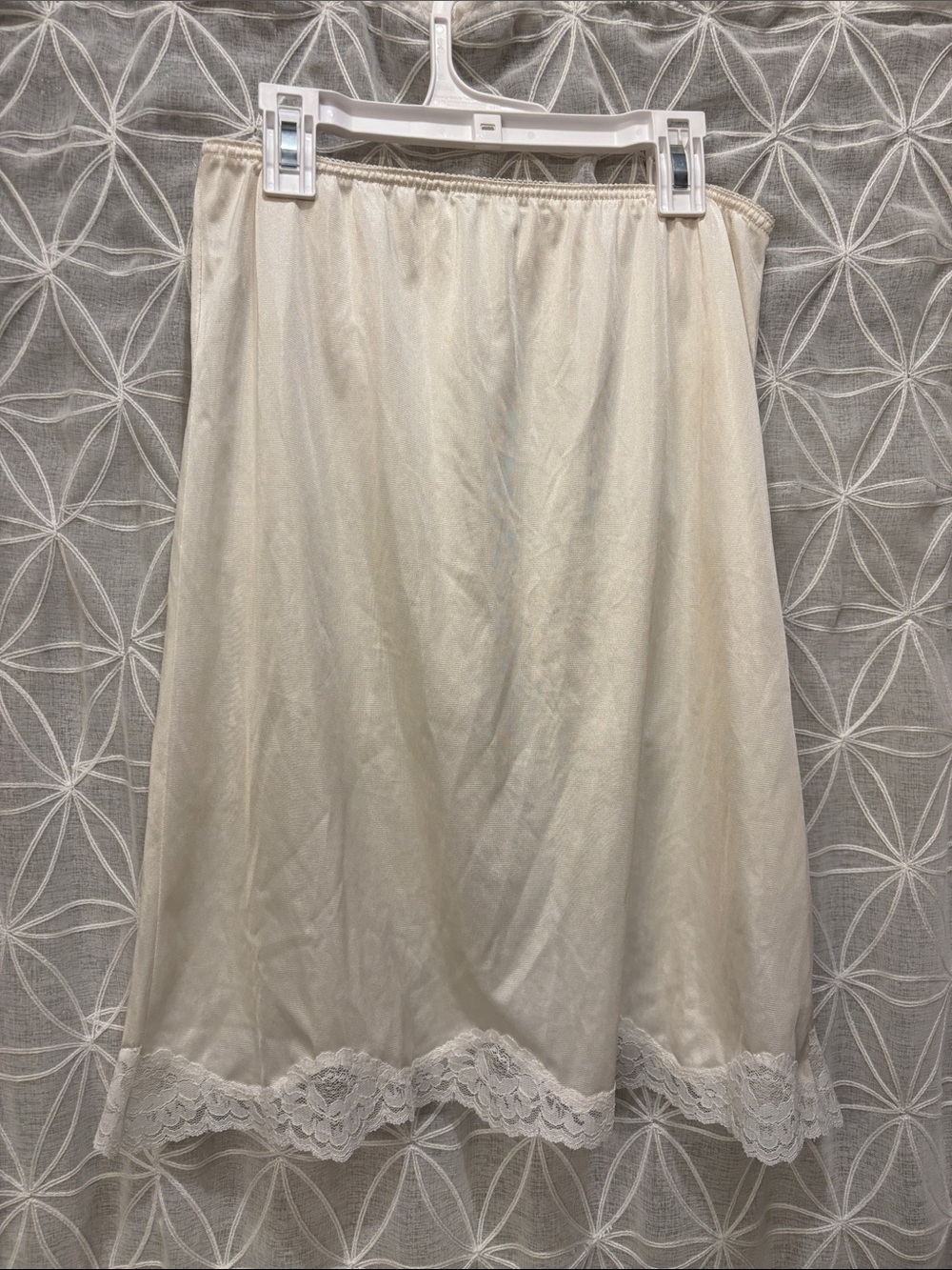 Vintage Laura Winston Lace-Hem Half Slip in Cream